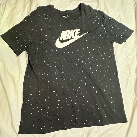 Nike Black and White Stars all over graphic design short sleeved T-shirt Size XL - Picture 1 of 5